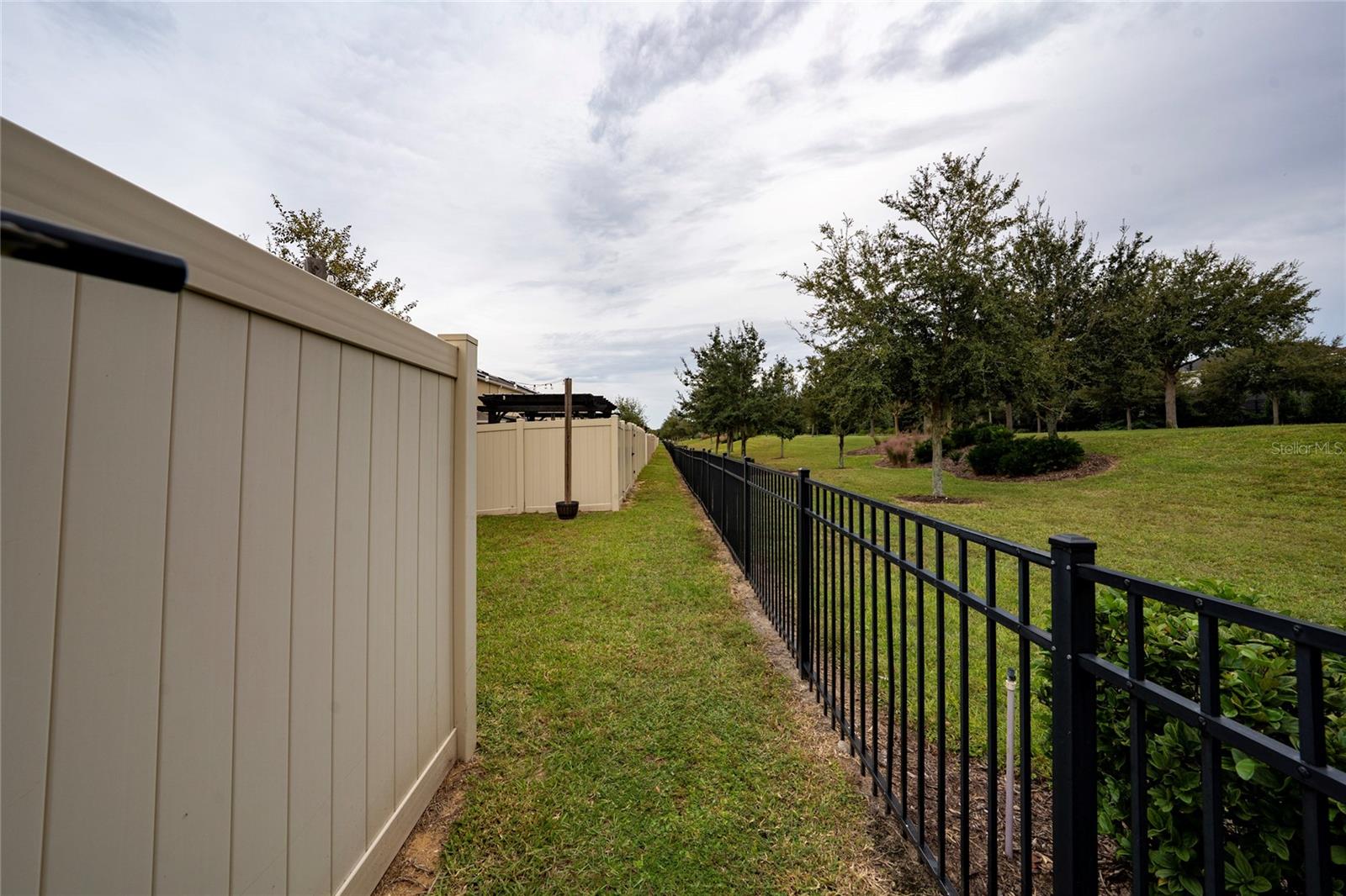 Image 31 of 36 For 9052 Wildflower Lane