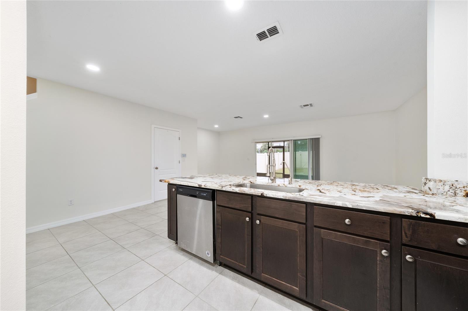 Image 6 of 36 For 9052 Wildflower Lane