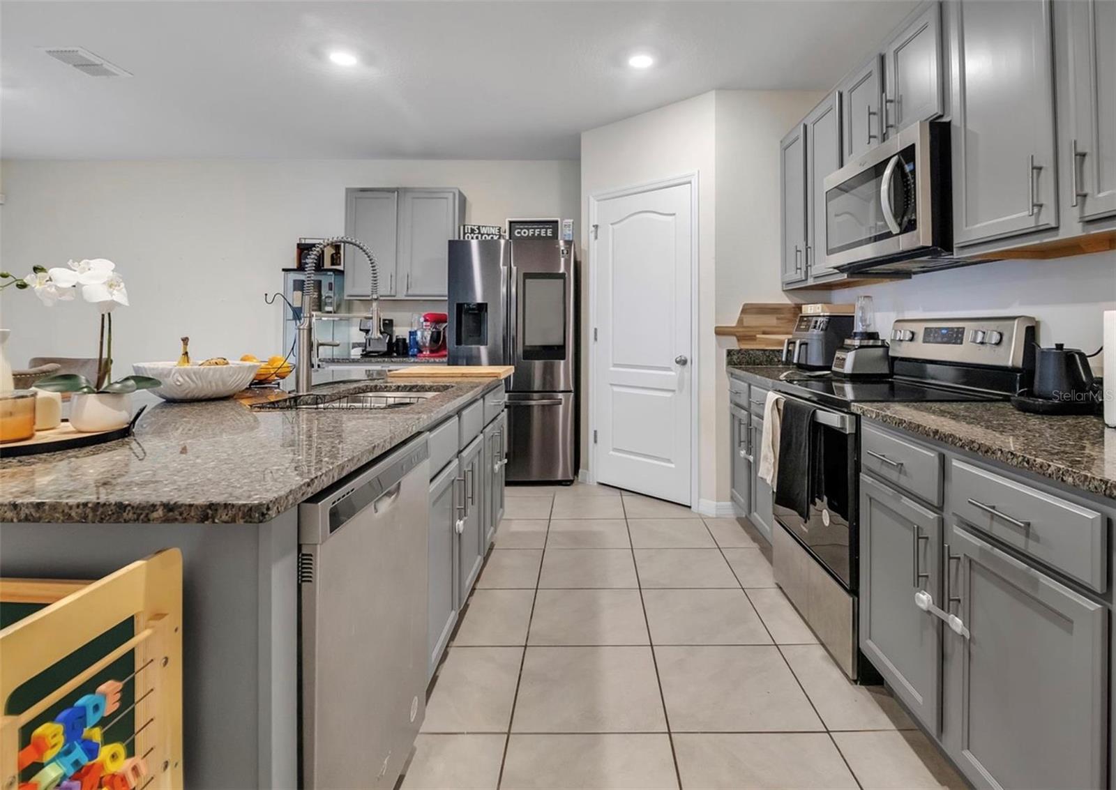 Image 3 of 36 For 5384 Hickory Downs Way