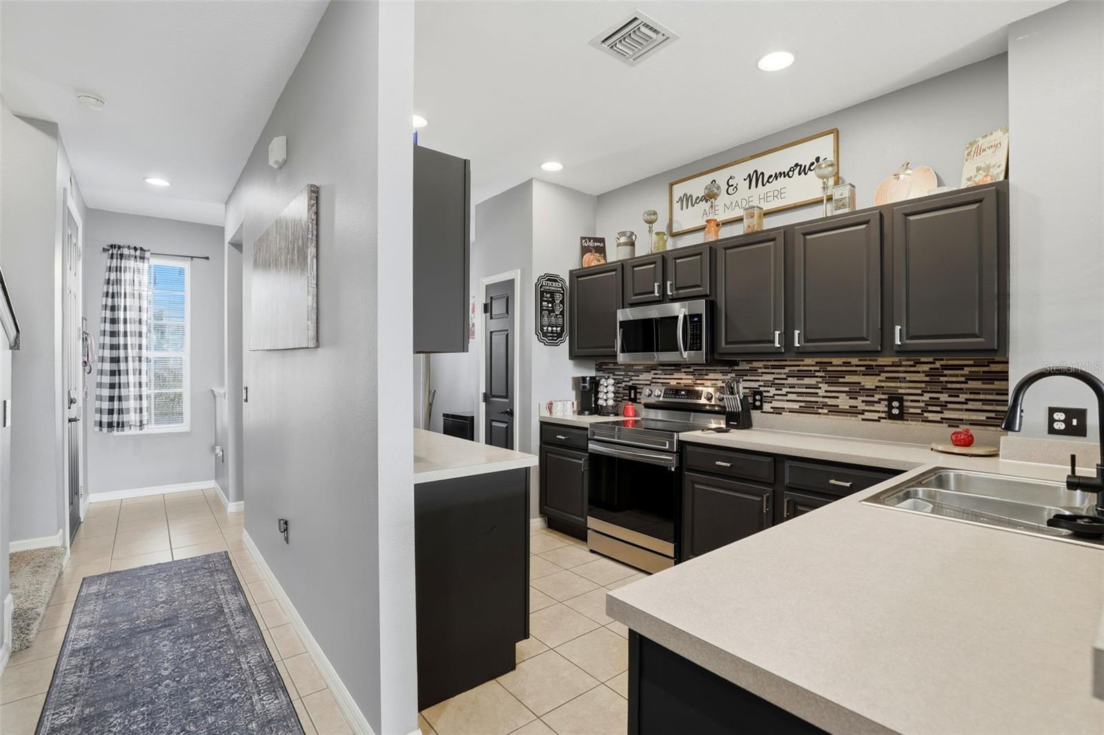 Image 6 of 35 For 4905 Alita Terrace