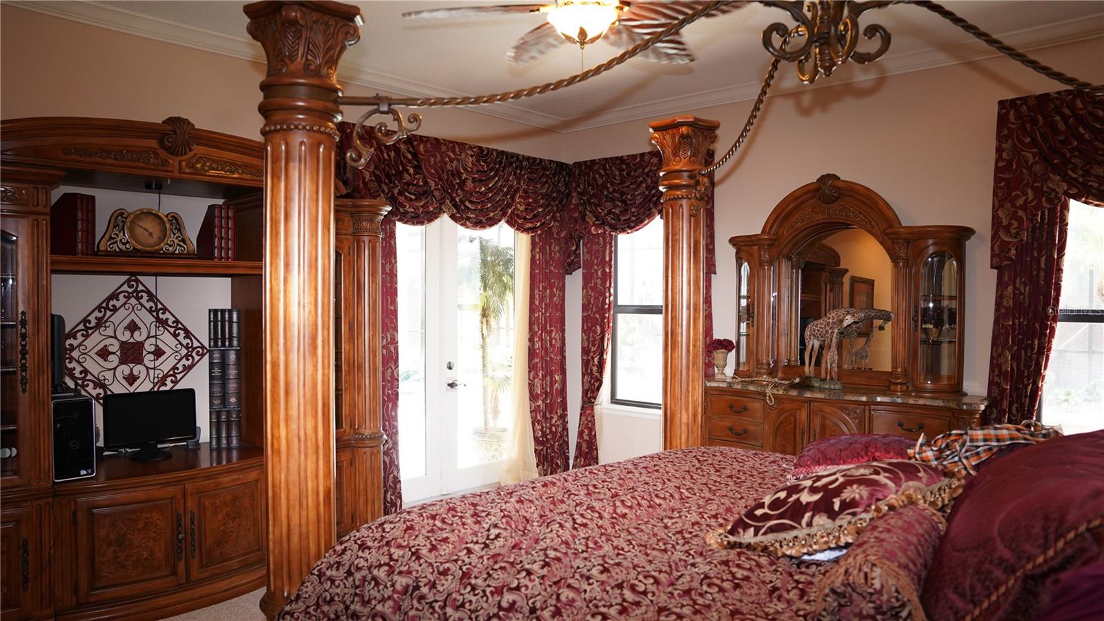 Image 21 of 73 For 4866 Keeneland Circle