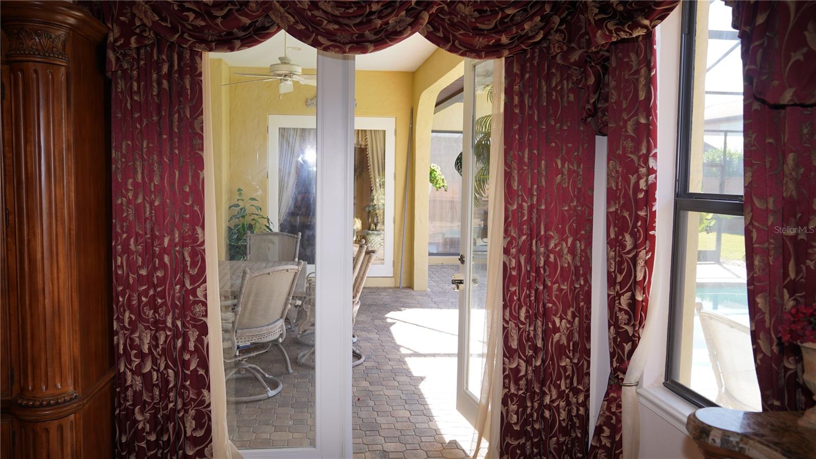 Image 24 of 73 For 4866 Keeneland Circle