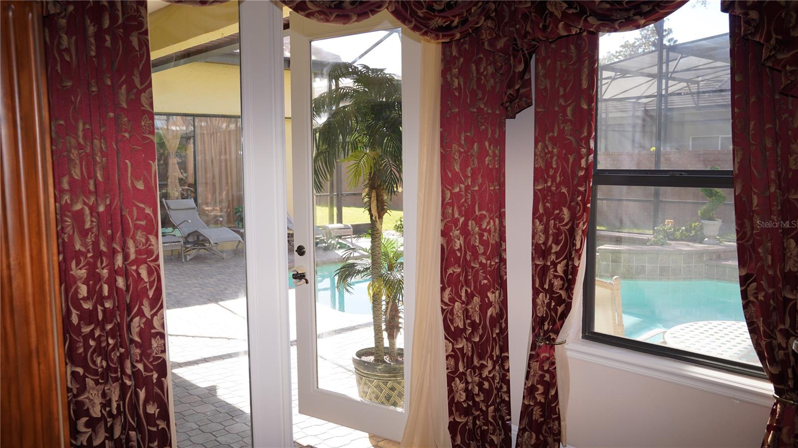 Image 26 of 73 For 4866 Keeneland Circle