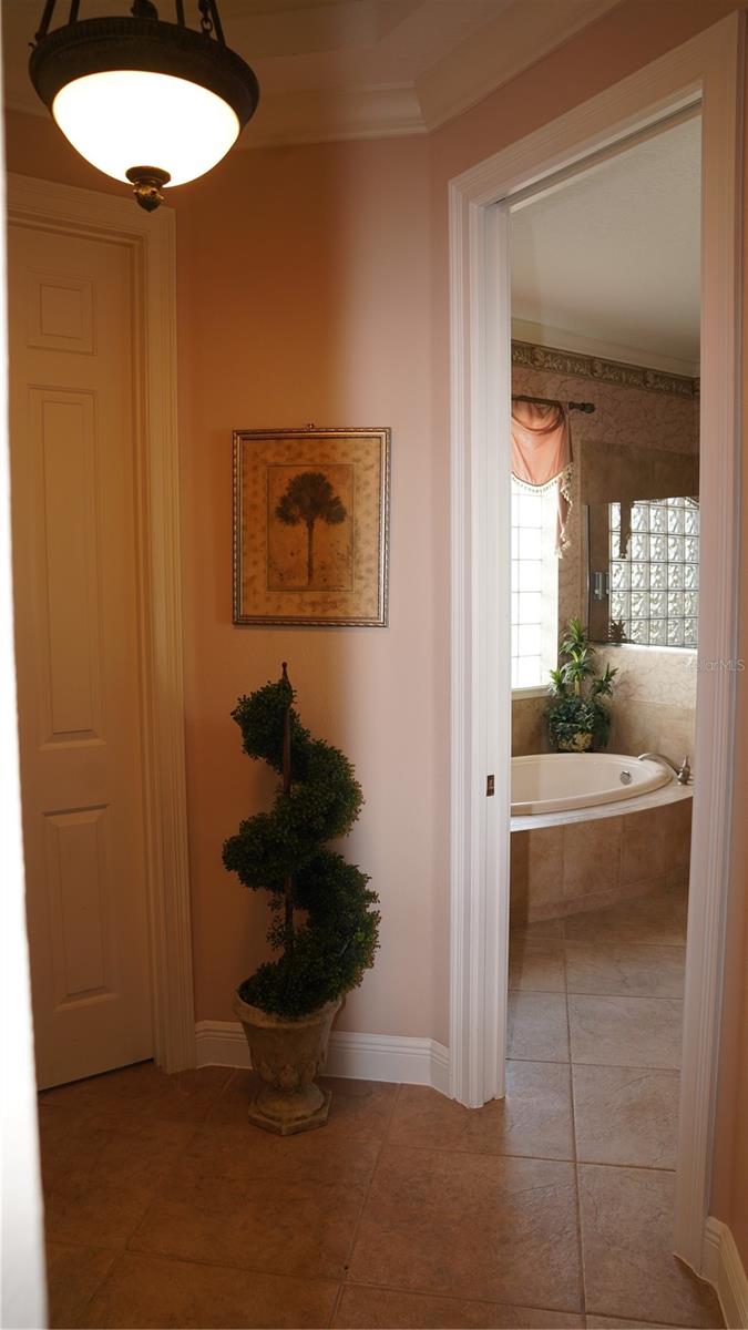 Image 28 of 73 For 4866 Keeneland Circle