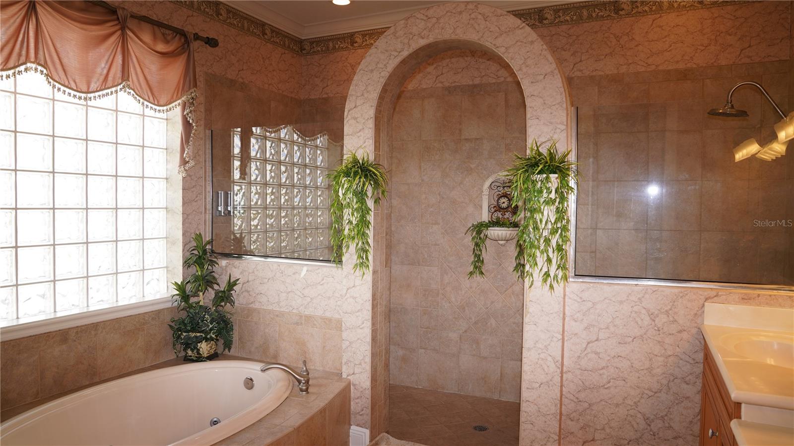 Image 30 of 73 For 4866 Keeneland Circle