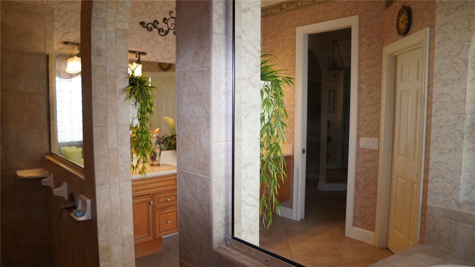 Image 33 of 73 For 4866 Keeneland Circle