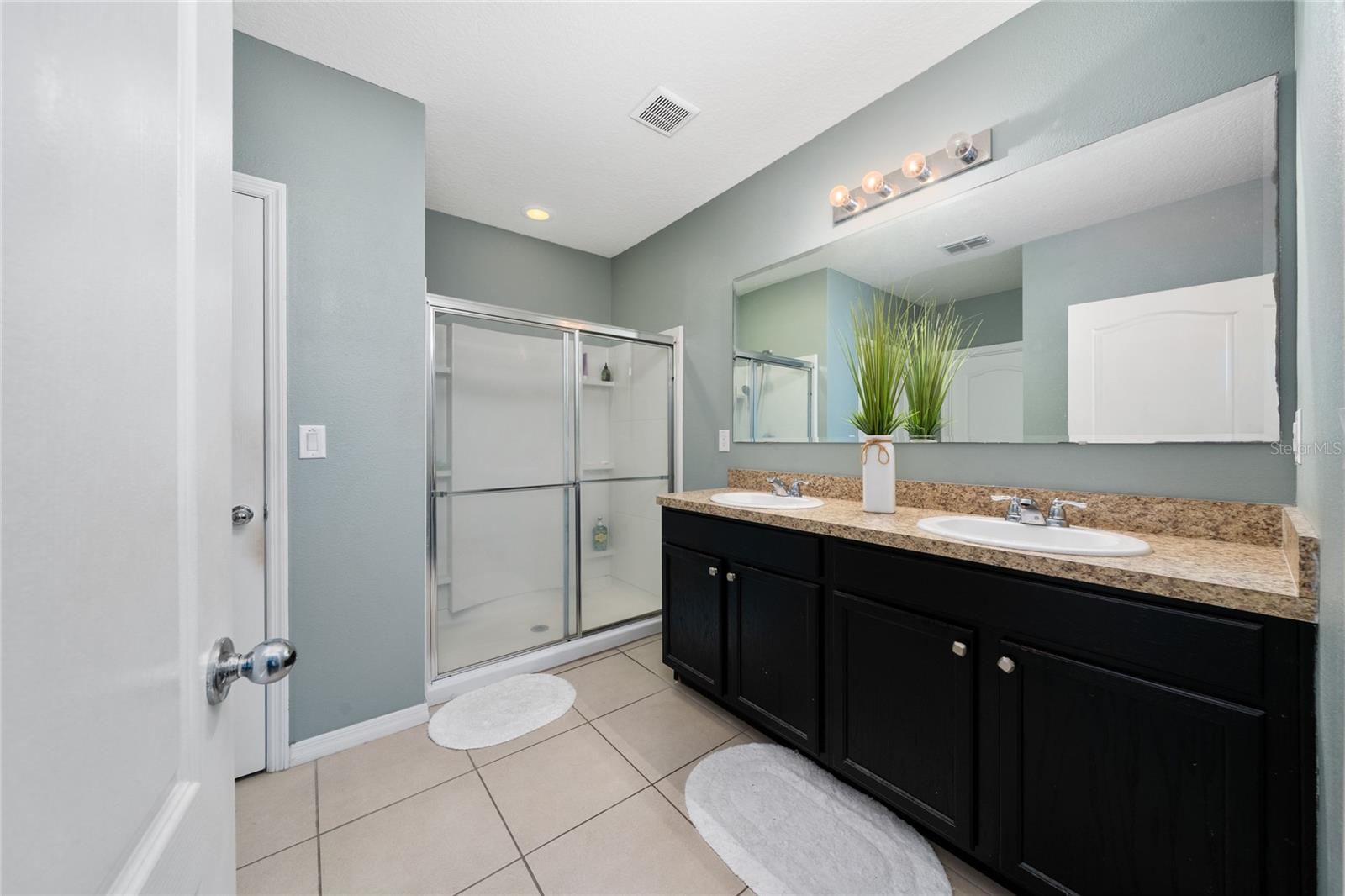 Image 16 of 33 For 1519 Diamond Loop Drive