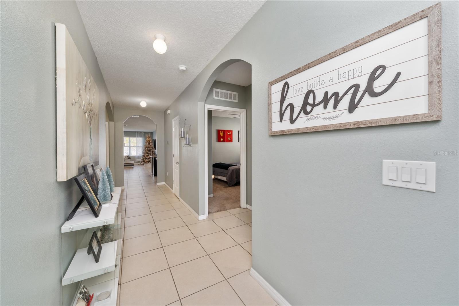 Image 3 of 33 For 1519 Diamond Loop Drive