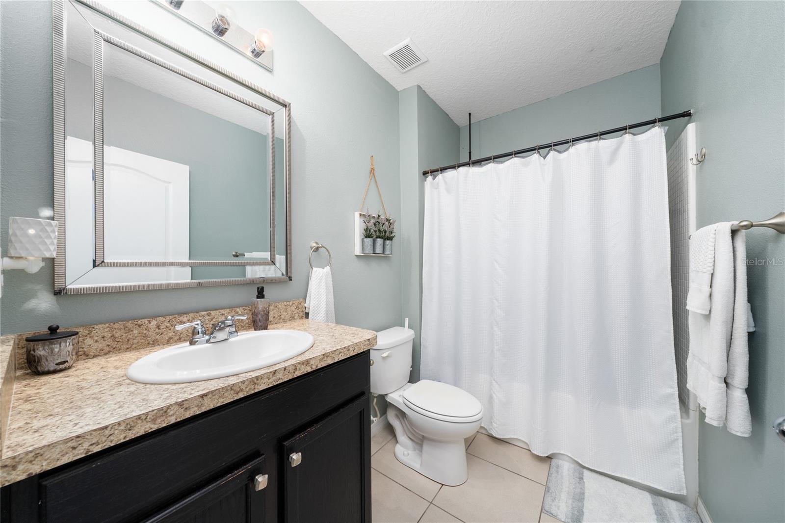 Image 6 of 33 For 1519 Diamond Loop Drive