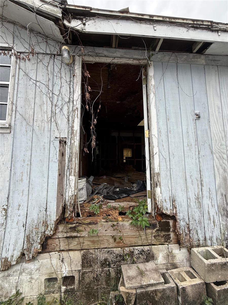 Image 11 of 13 For 338 Hart Boulevard