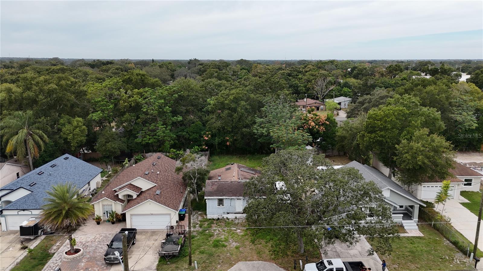 Image 3 of 13 For 338 Hart Boulevard