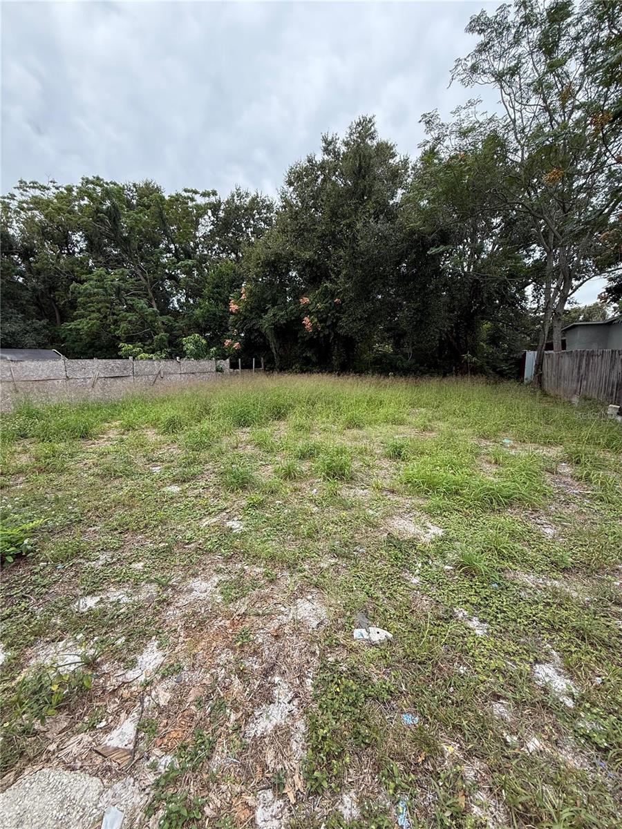 Image 9 of 13 For 338 Hart Boulevard