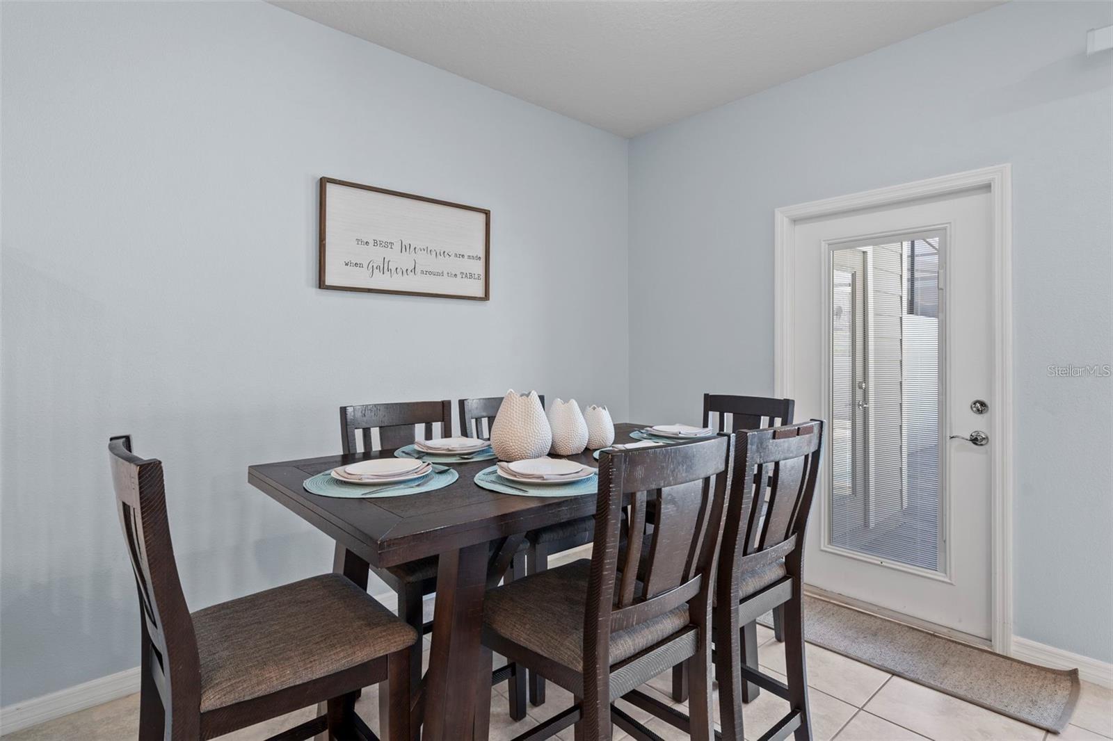 Image 10 of 58 For 926 Paradise Drive