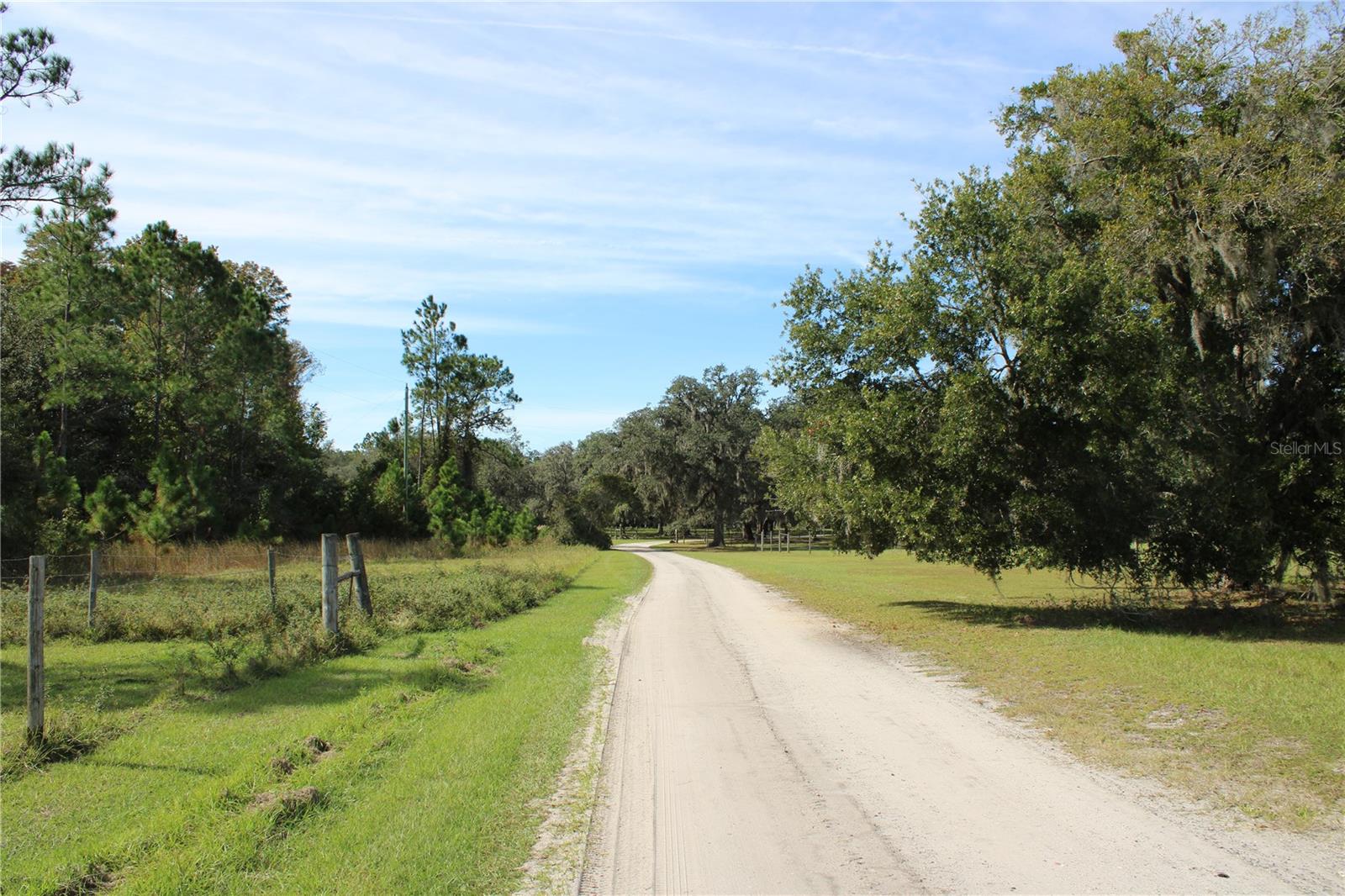 Image 6 of 19 For Duboise Drive