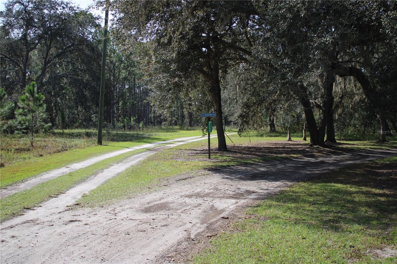 Image 9 of 19 For Duboise Drive