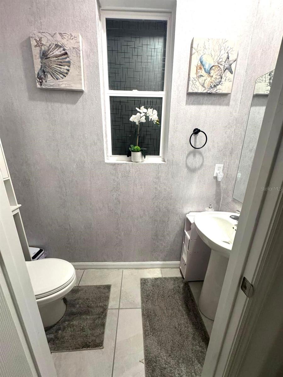 Image 9 of 21 For 11775 Founders Street