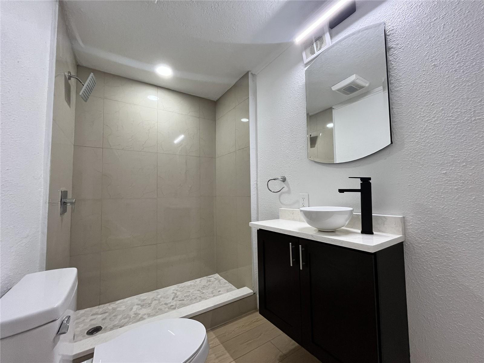 Image 14 of 18 For 1625 Masters Drive