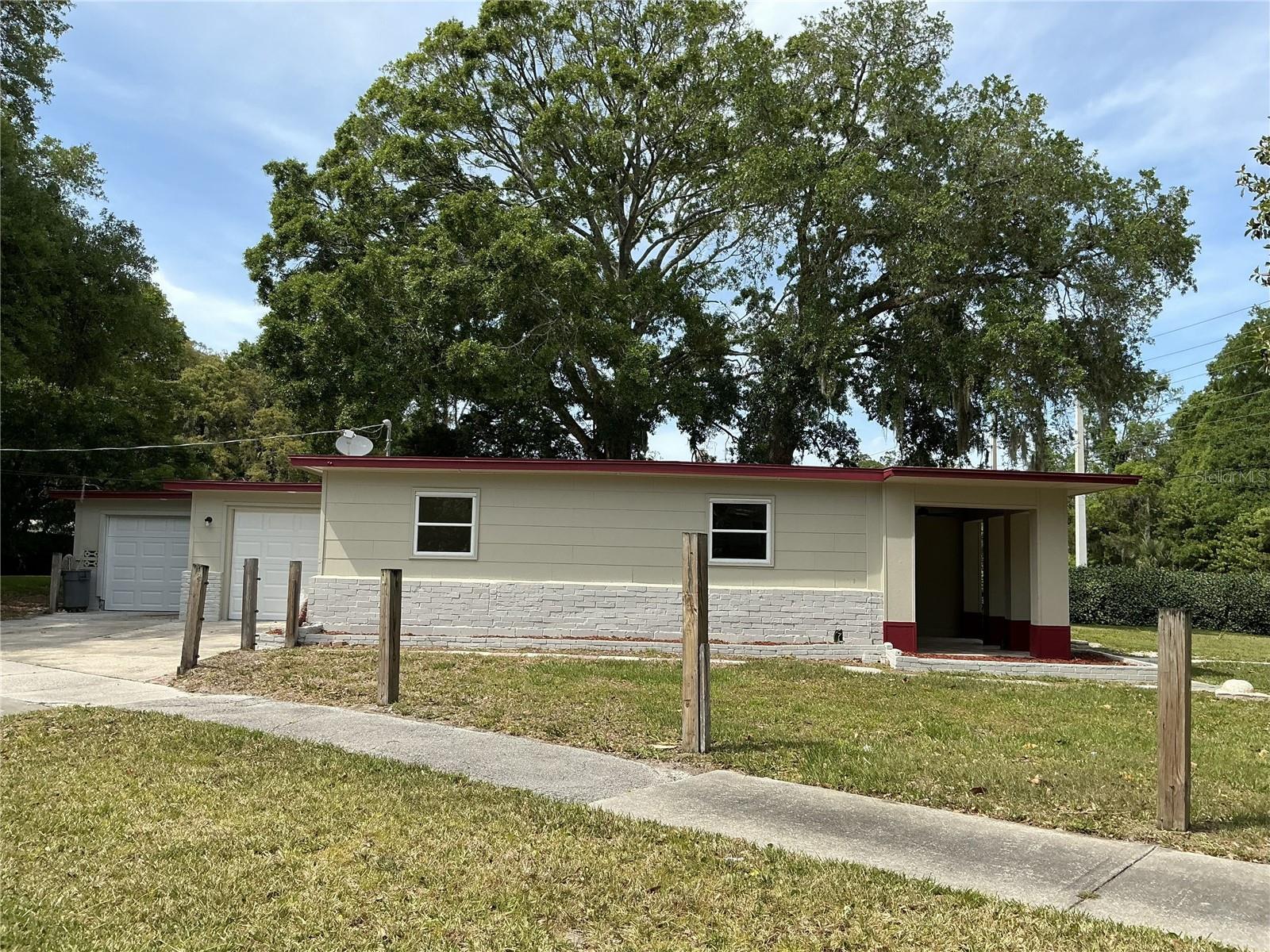 Image 2 of 18 For 1625 Masters Drive