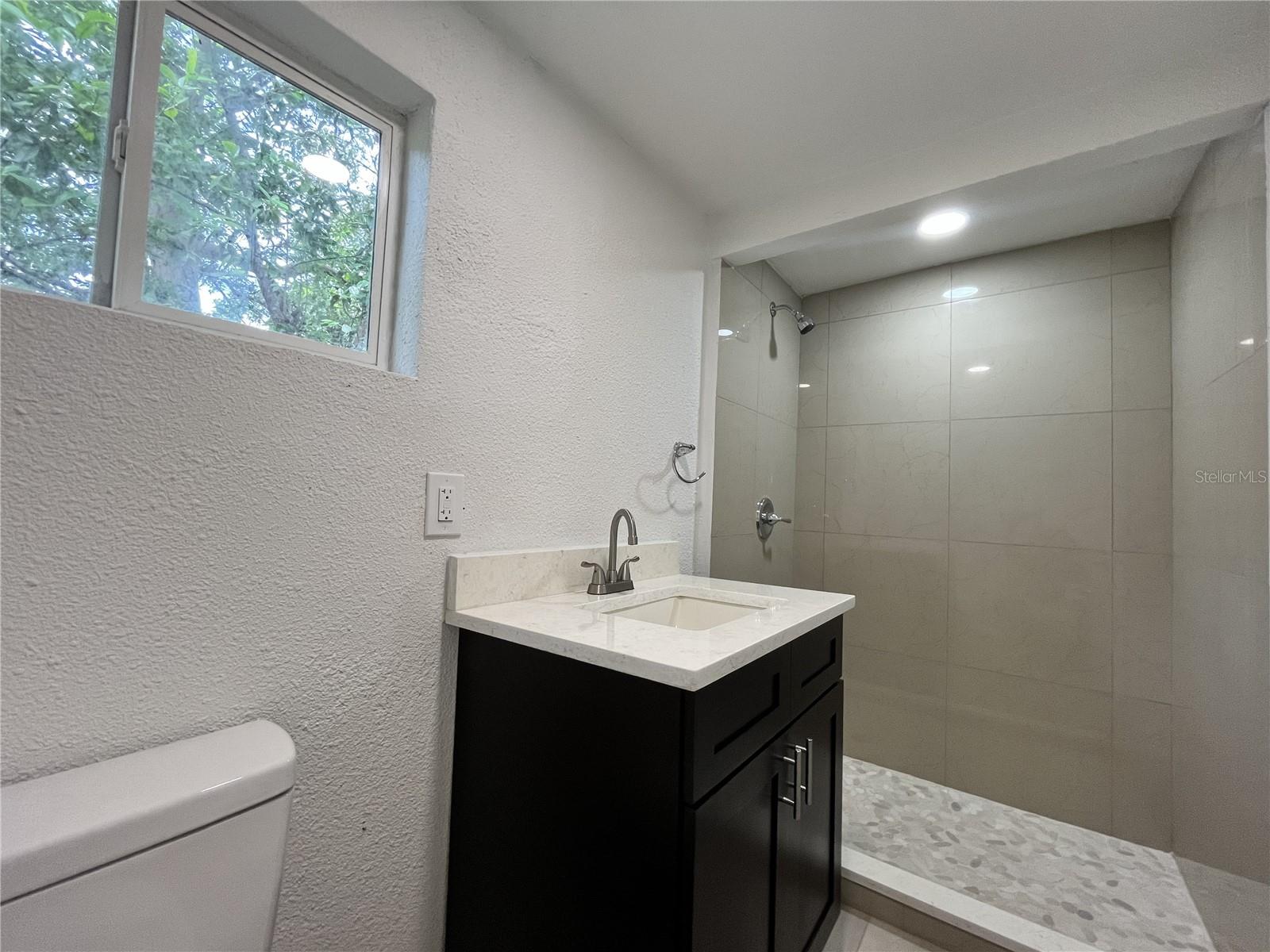 Image 9 of 18 For 1625 Masters Drive