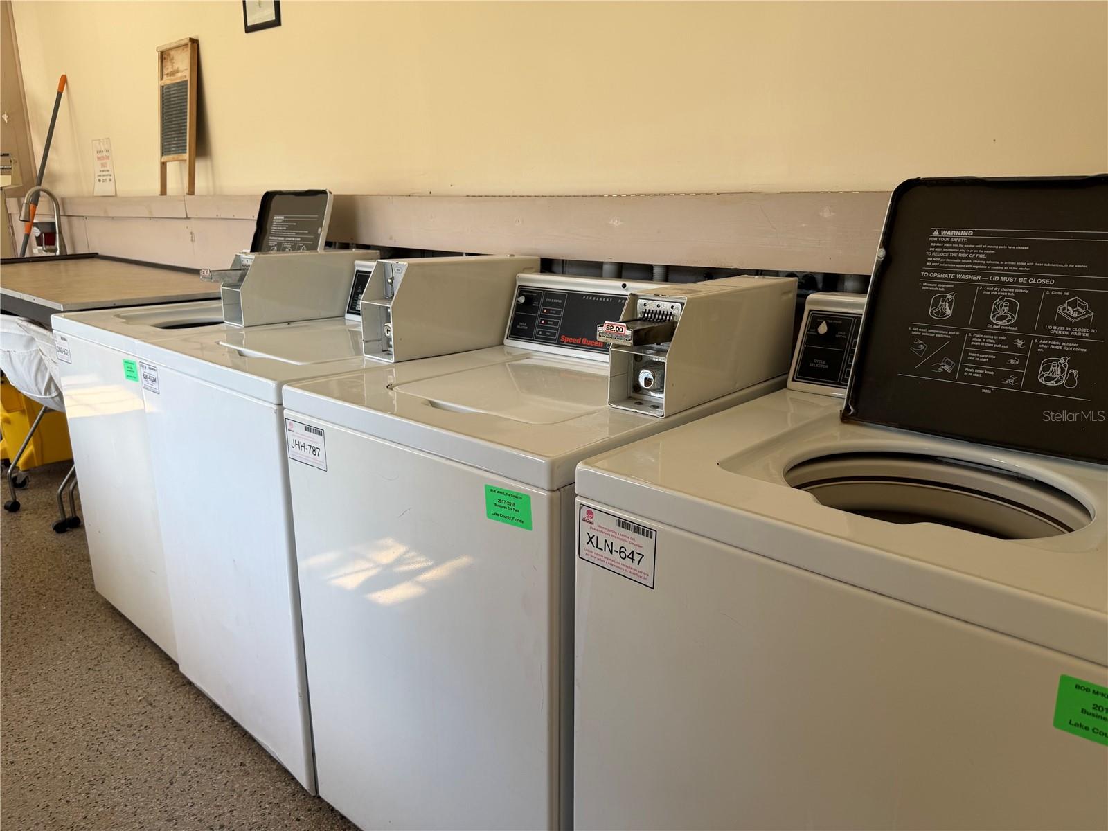 Image 13 of 43 For 3896 Picciola Road 371