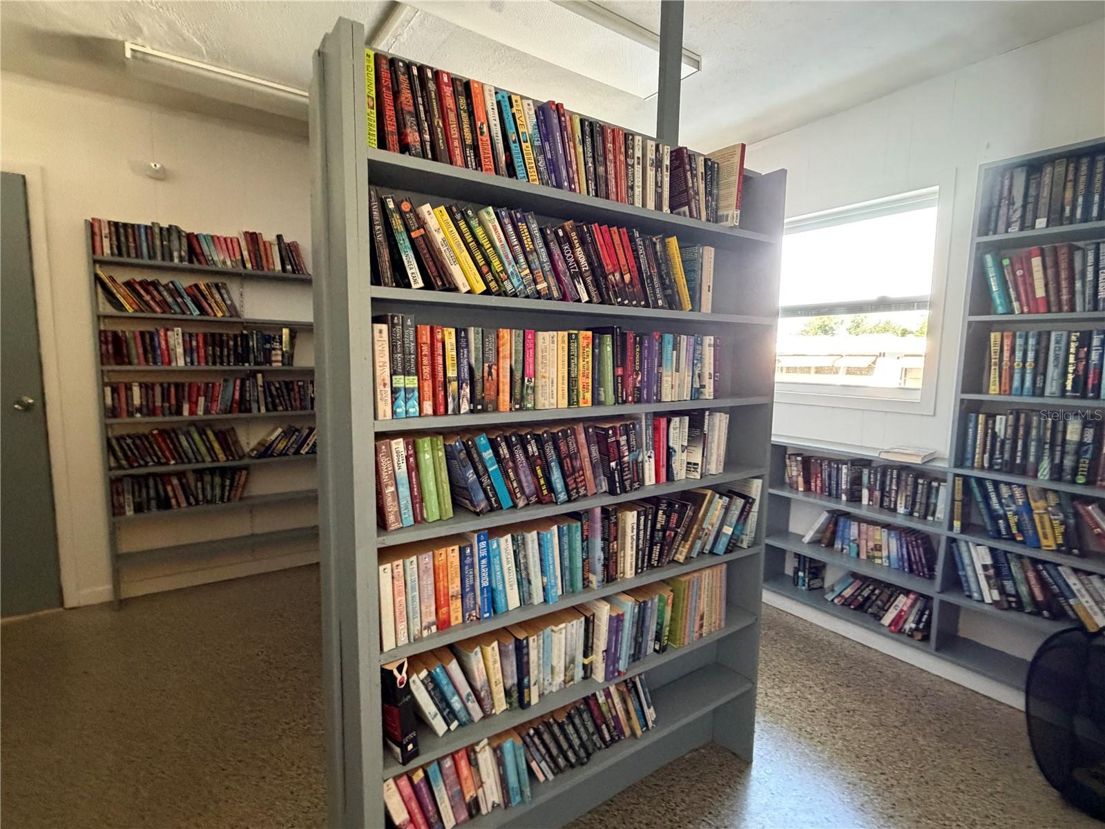 Image 17 of 43 For 3896 Picciola Road 371