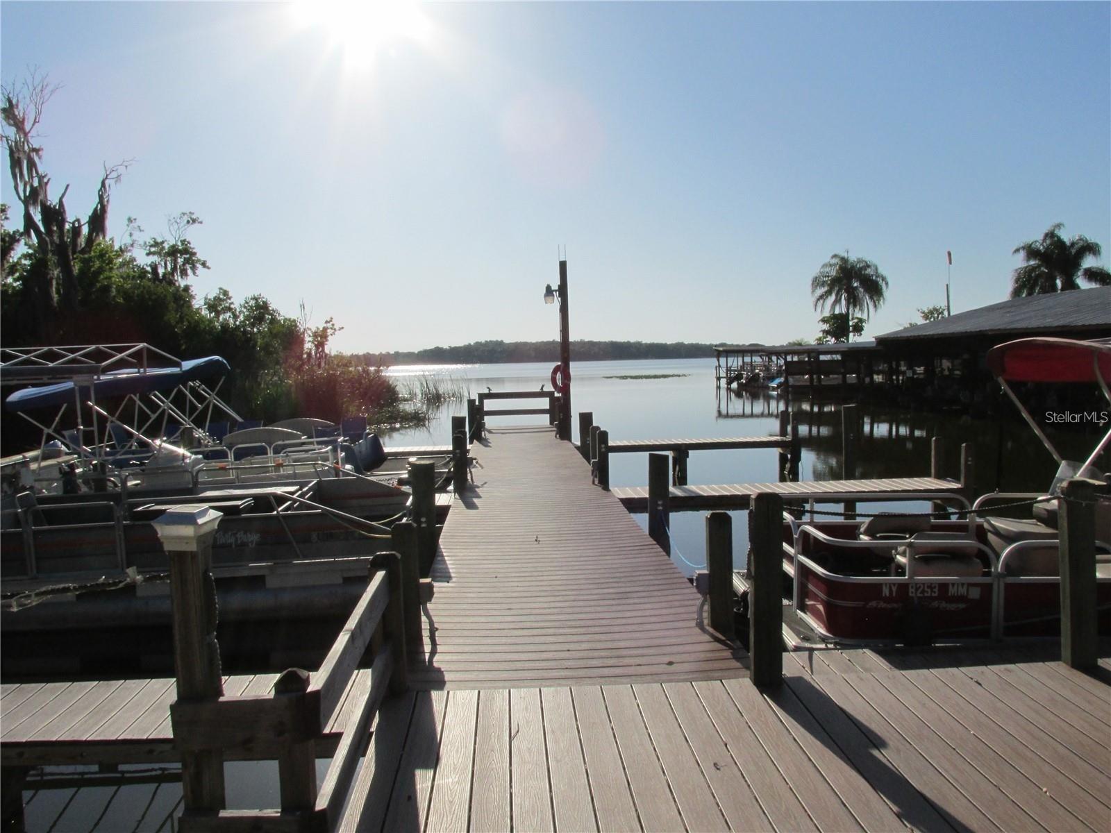 Image 26 of 43 For 3896 Picciola Road 371