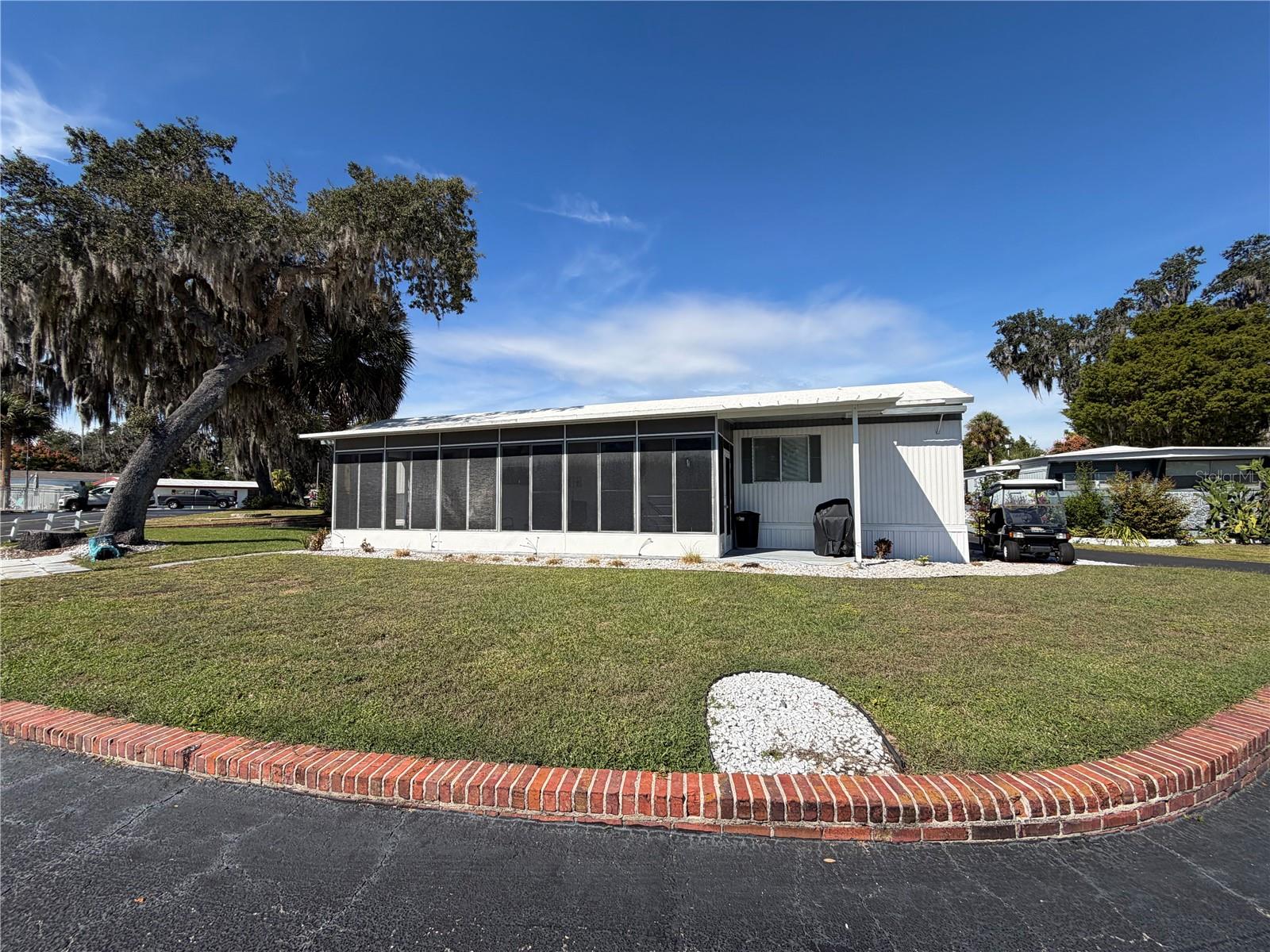 Image 6 of 43 For 3896 Picciola Road 371