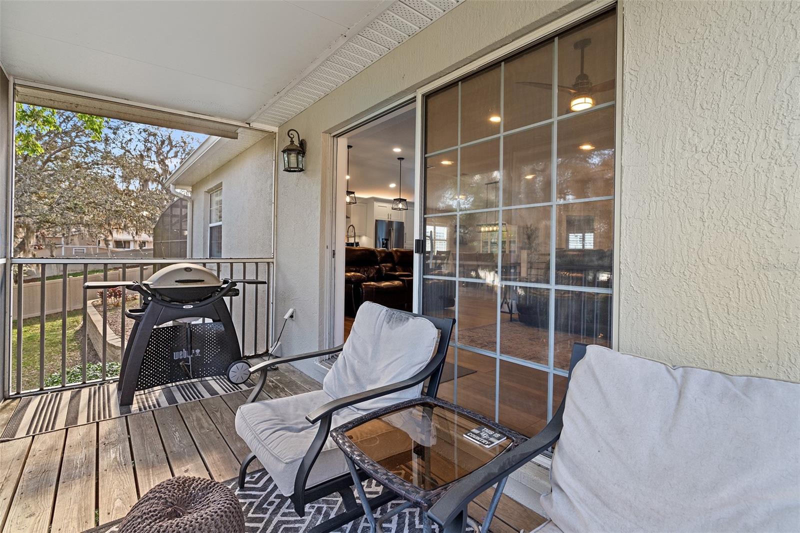 Image 25 of 37 For 11812 Lakeshore Drive