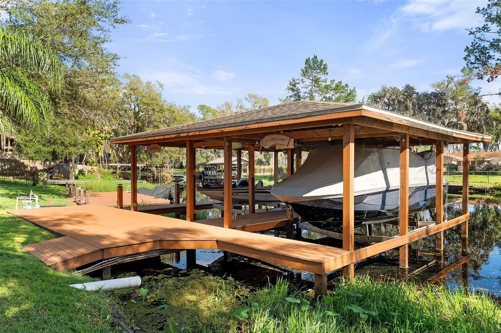 Image 3 of 37 For 11812 Lakeshore Drive