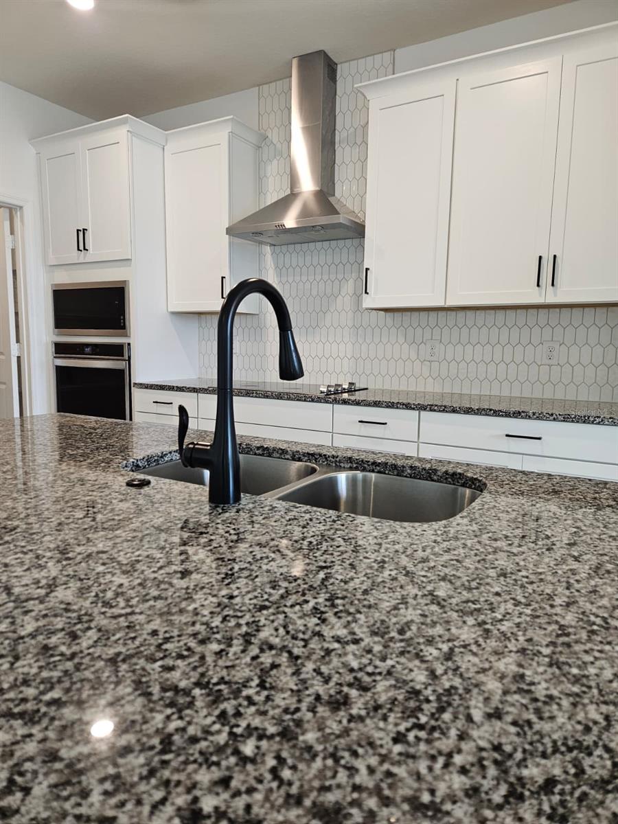 Image 4 of 34 For 1772 Stamen Drive