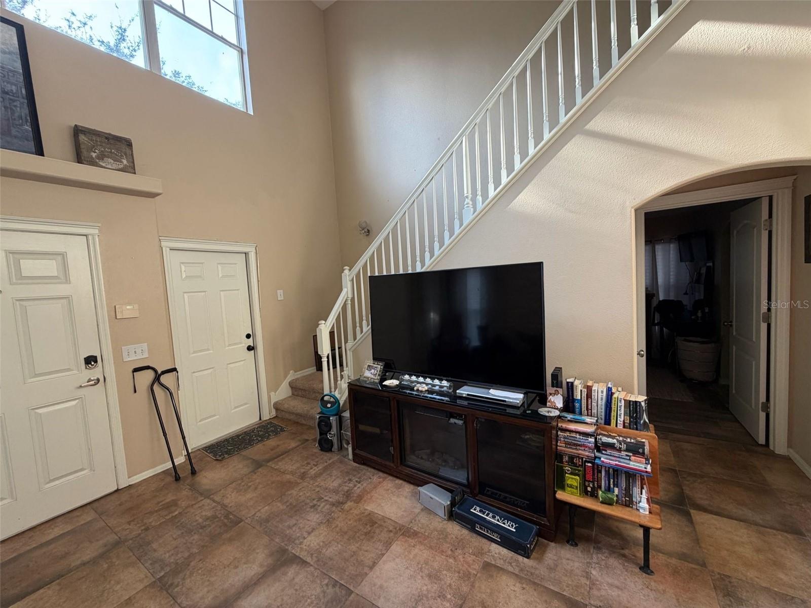 Image 16 of 30 For 7411 Oxford Garden Circle