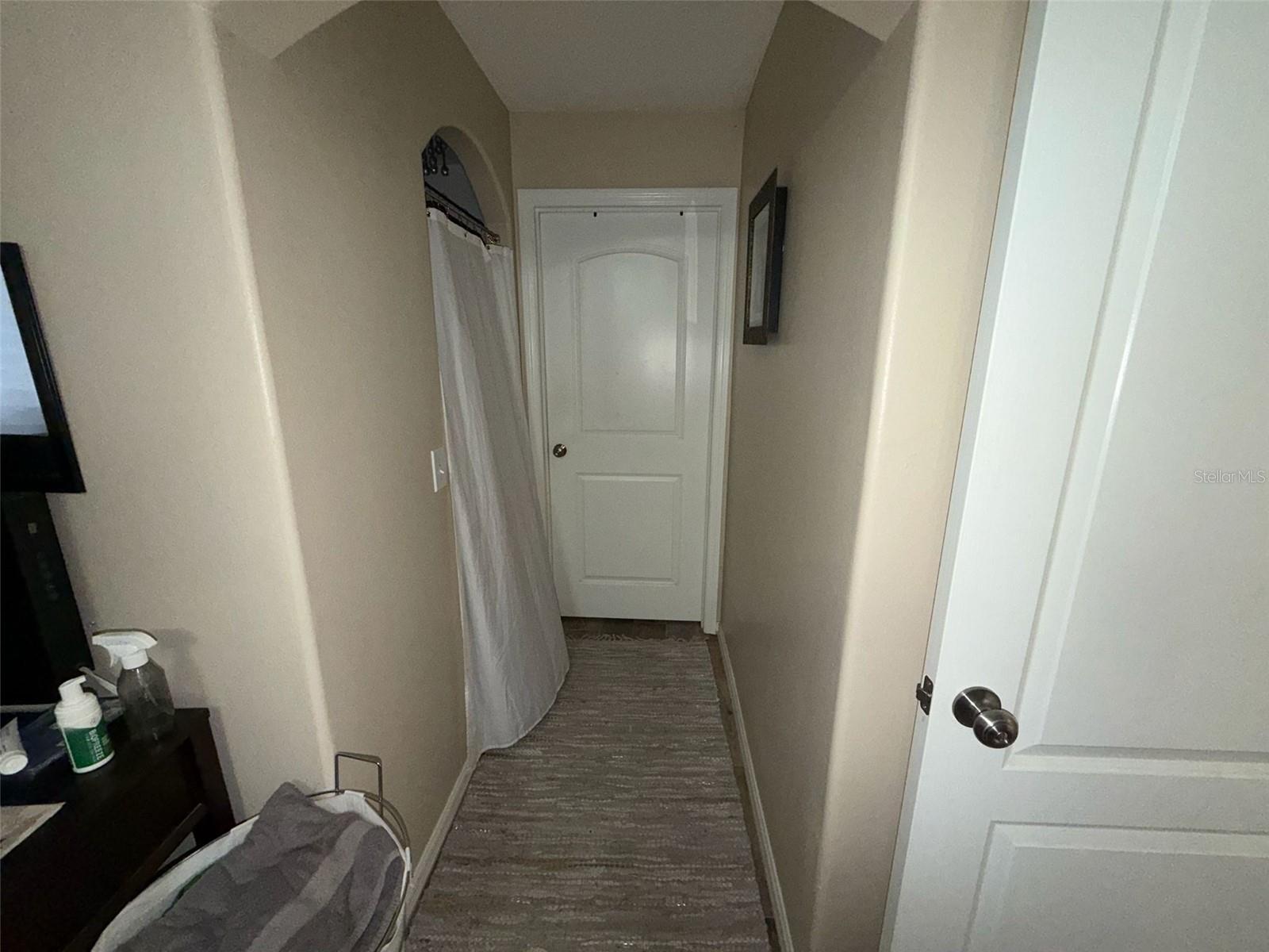 Image 21 of 30 For 7411 Oxford Garden Circle