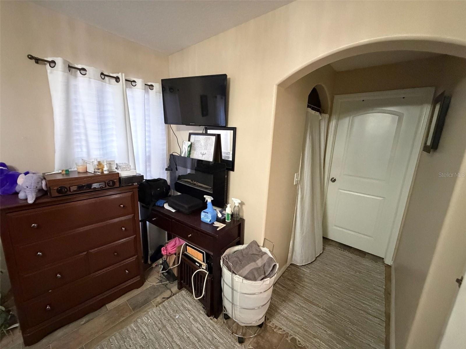 Image 25 of 30 For 7411 Oxford Garden Circle