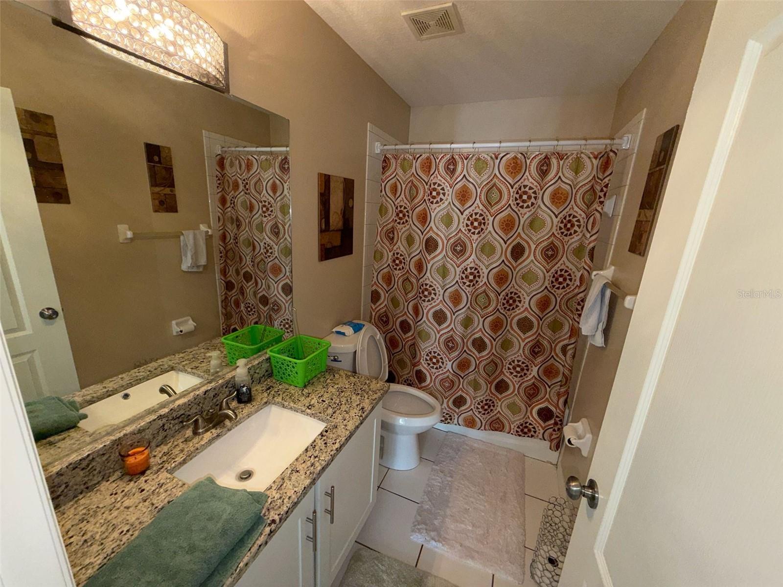 Image 3 of 30 For 7411 Oxford Garden Circle