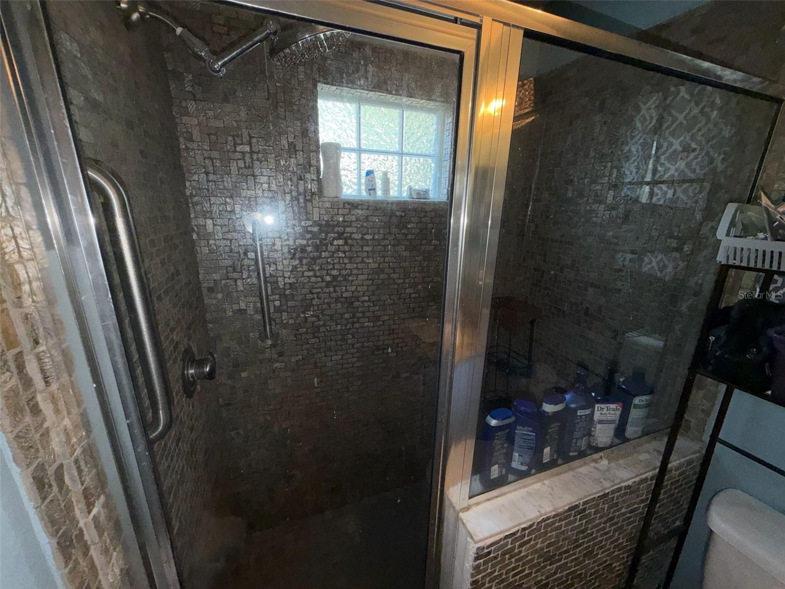 Image 6 of 30 For 7411 Oxford Garden Circle