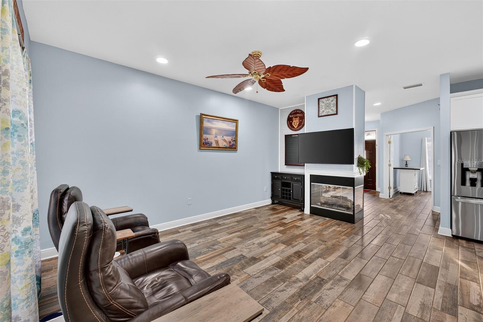 Image 21 of 62 For 3229 Gardner Oaks Lane