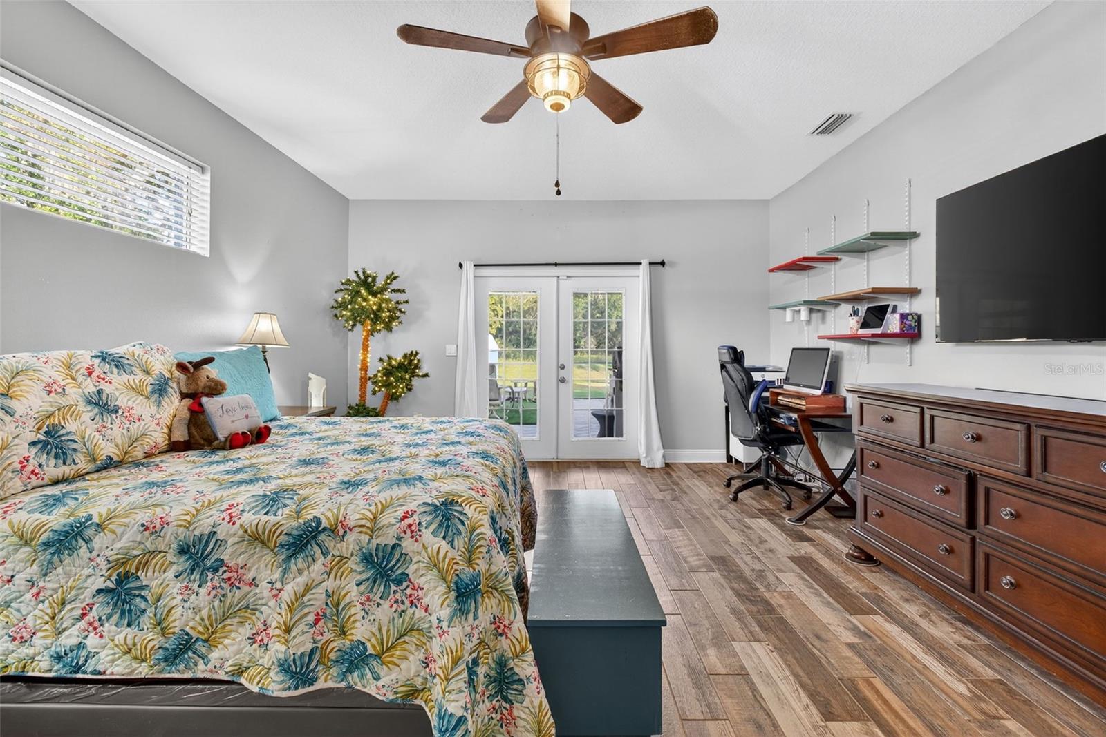 Image 25 of 62 For 3229 Gardner Oaks Lane