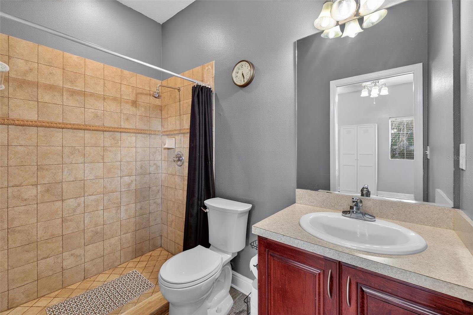 Image 33 of 62 For 3229 Gardner Oaks Lane