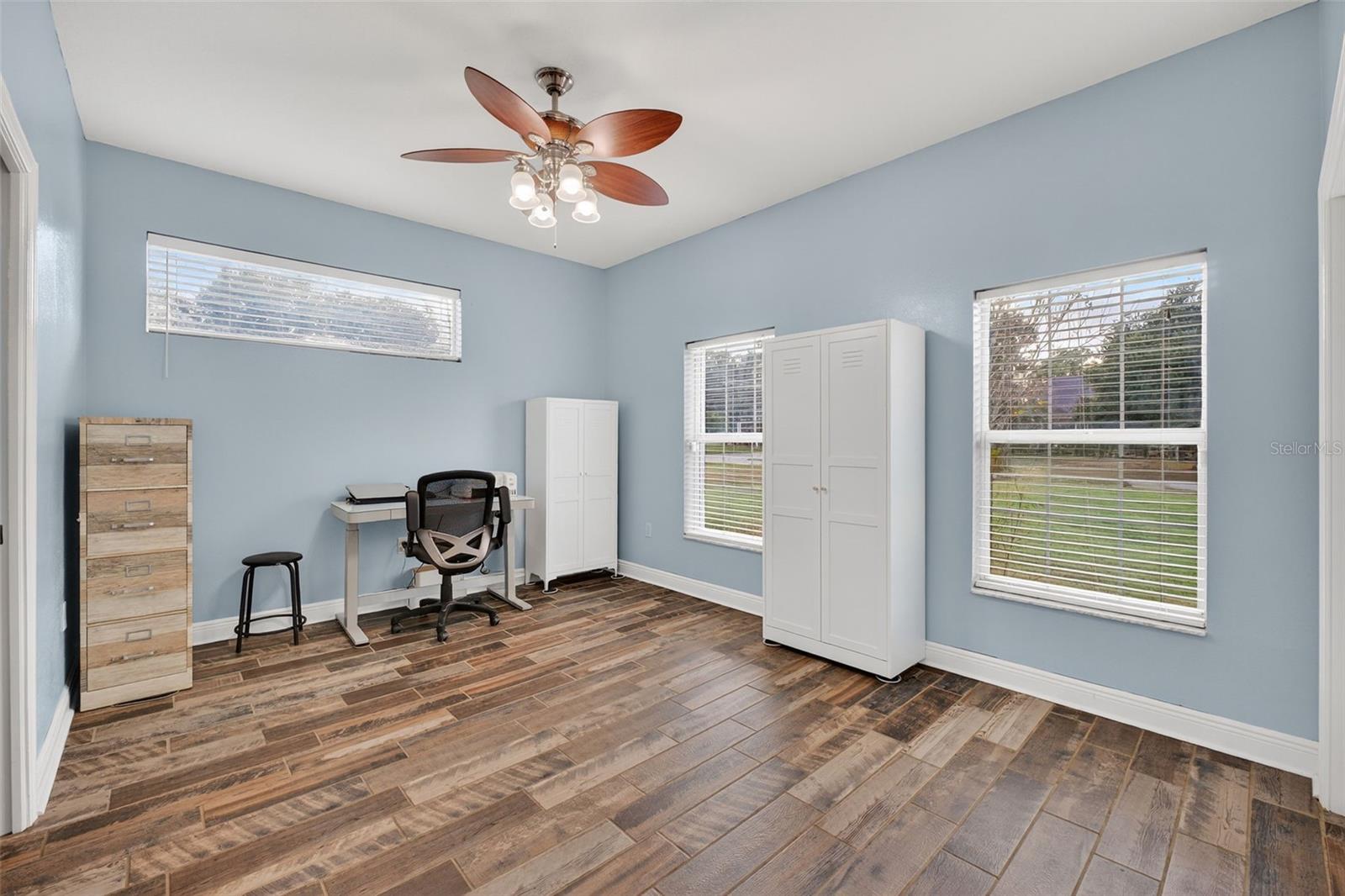 Image 37 of 62 For 3229 Gardner Oaks Lane