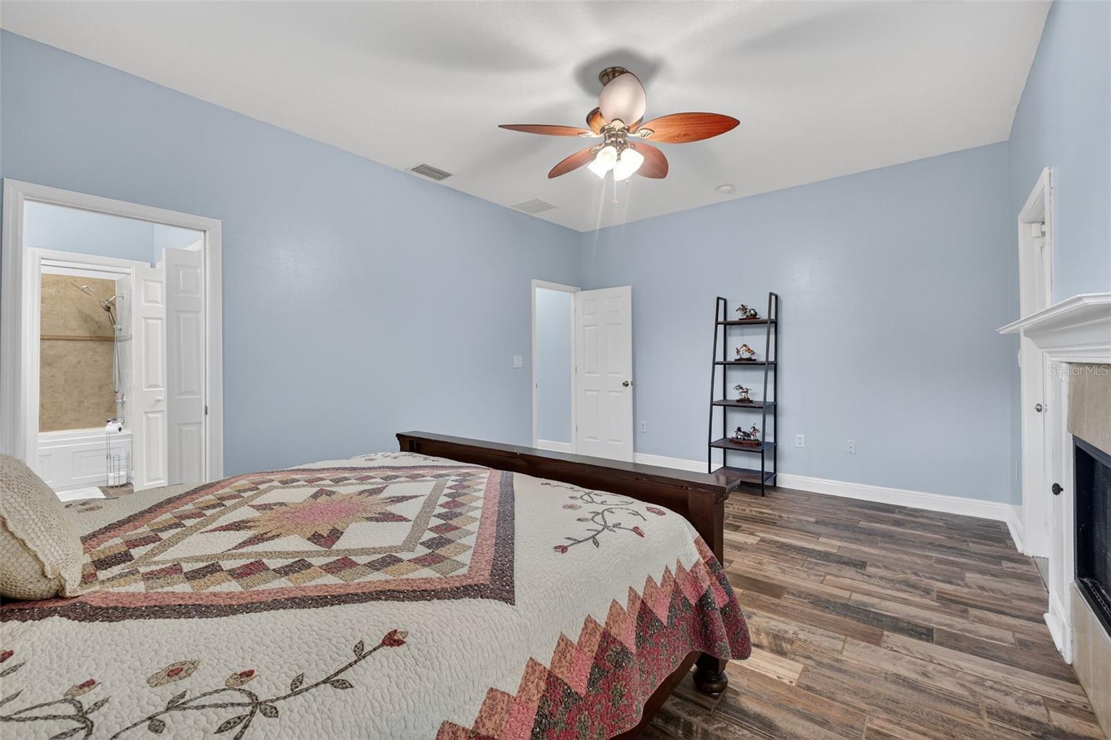 Image 42 of 62 For 3229 Gardner Oaks Lane