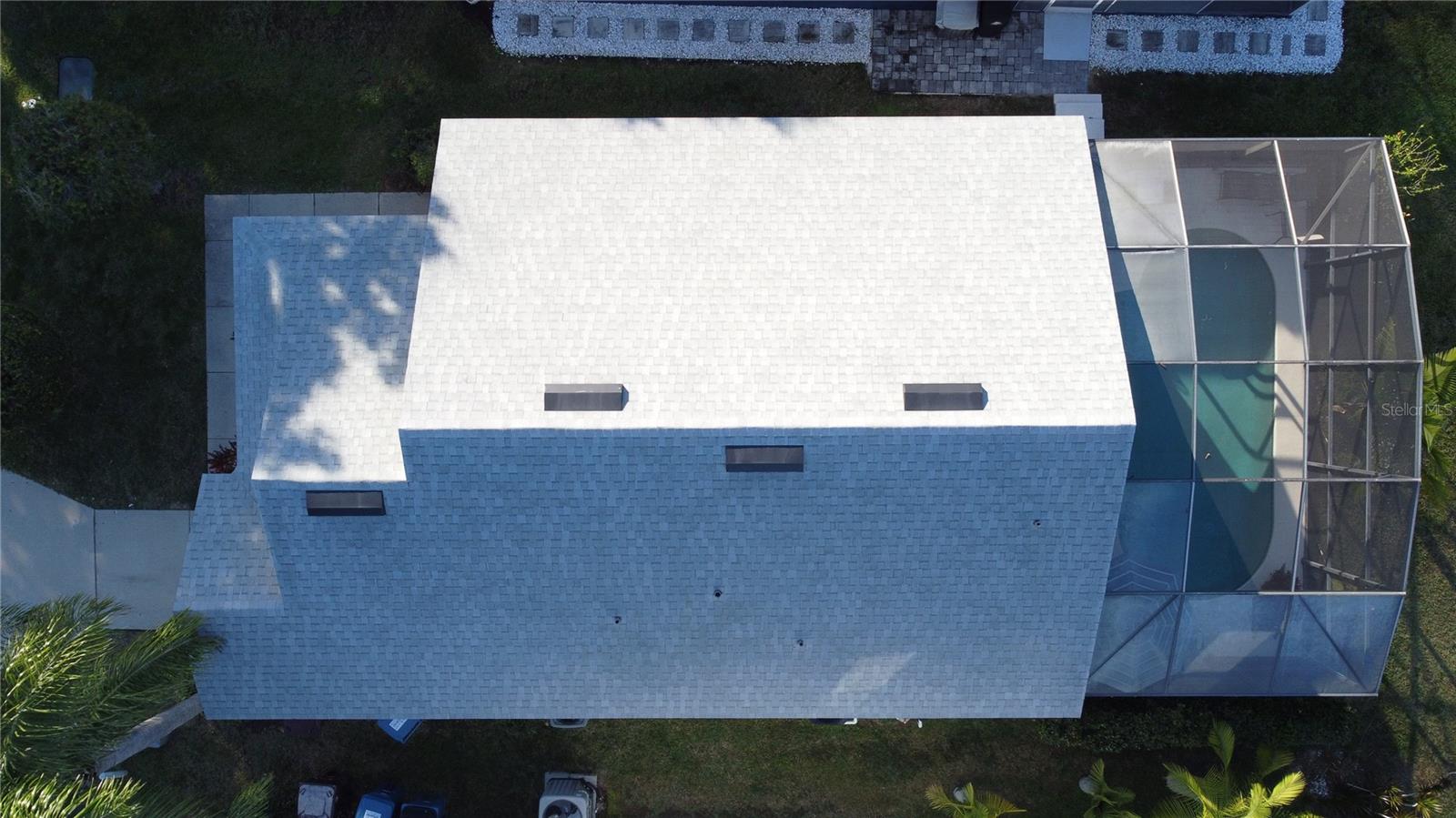 Image 42 of 79 For 2680 Hemingway Avenue