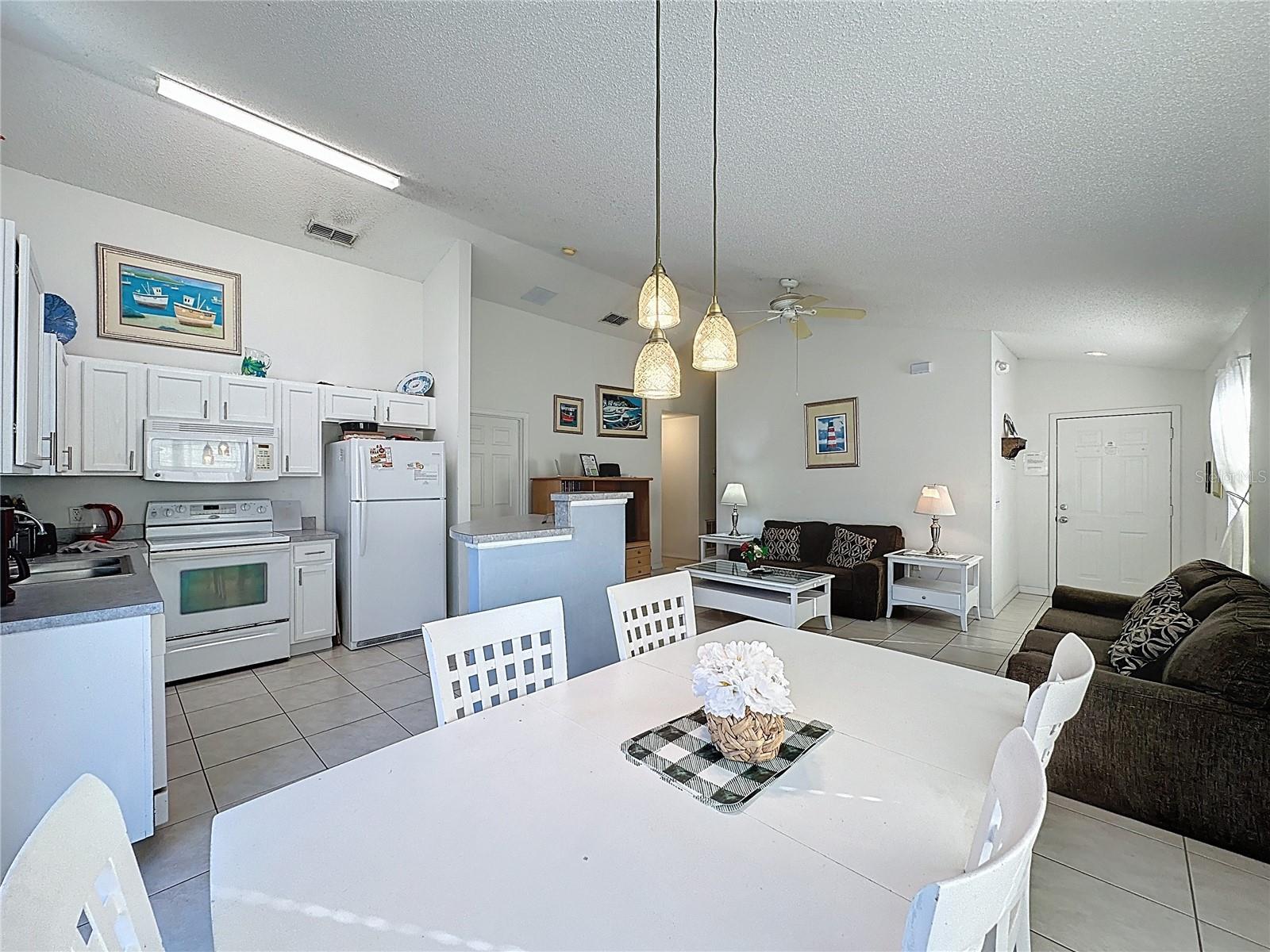 Image 6 of 79 For 2680 Hemingway Avenue