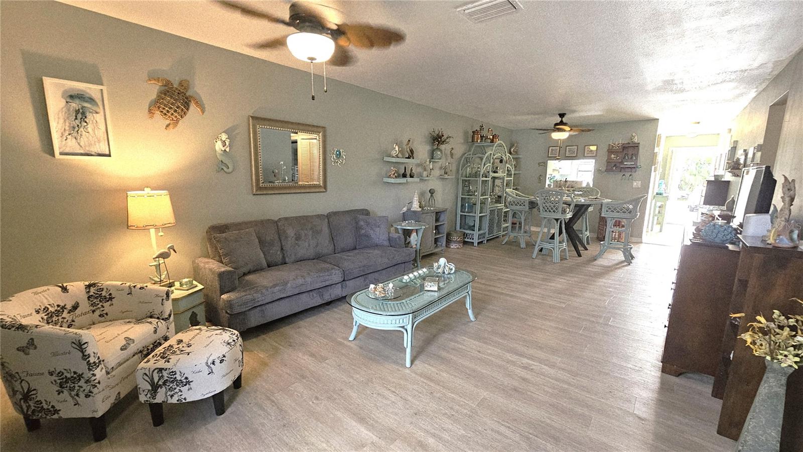 Image 11 of 20 For 93 Boundary Boulevard 303