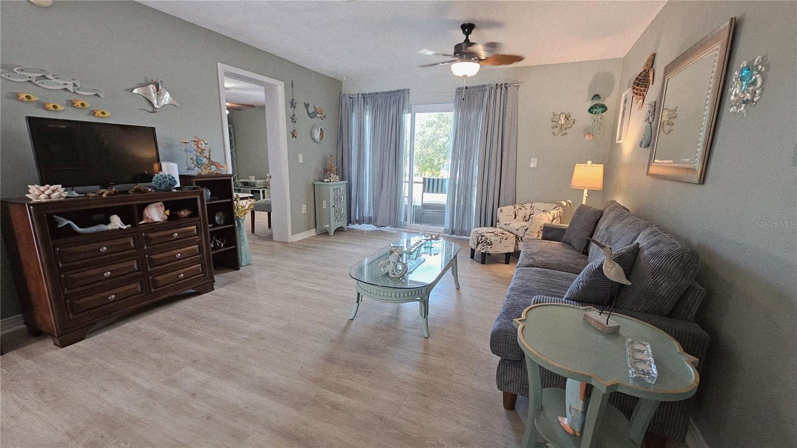 Image 8 of 20 For 93 Boundary Boulevard 303