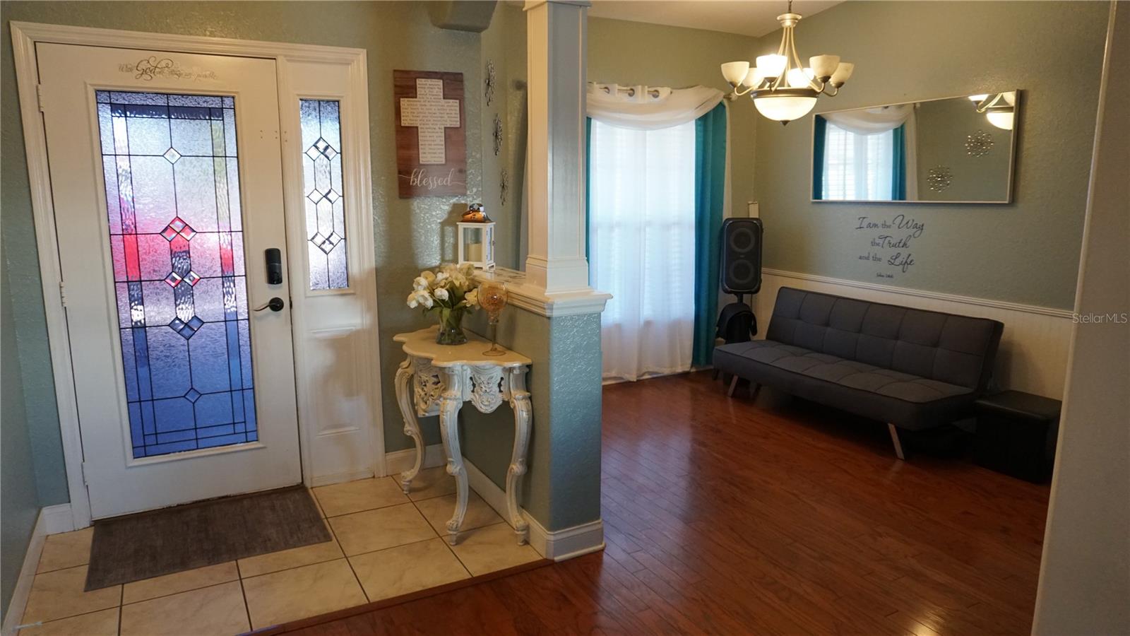 Image 10 of 23 For 104 Bentley Oaks Boulevard