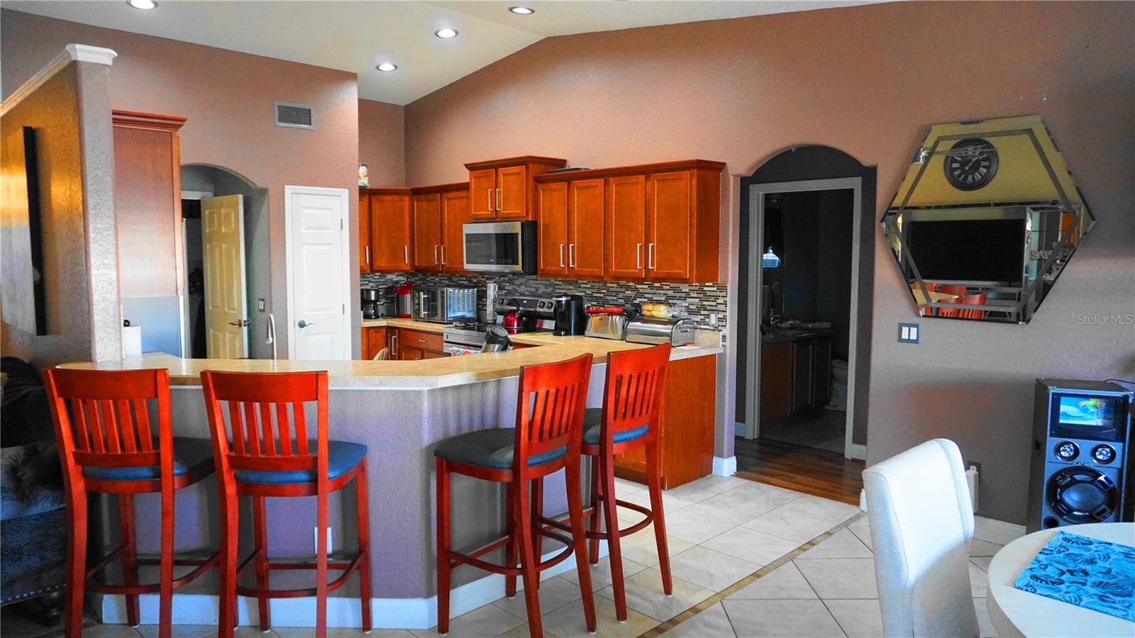 Image 9 of 23 For 104 Bentley Oaks Boulevard