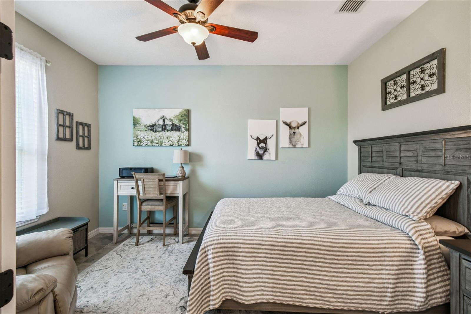 Image 43 of 72 For 514 San Joaquin Road