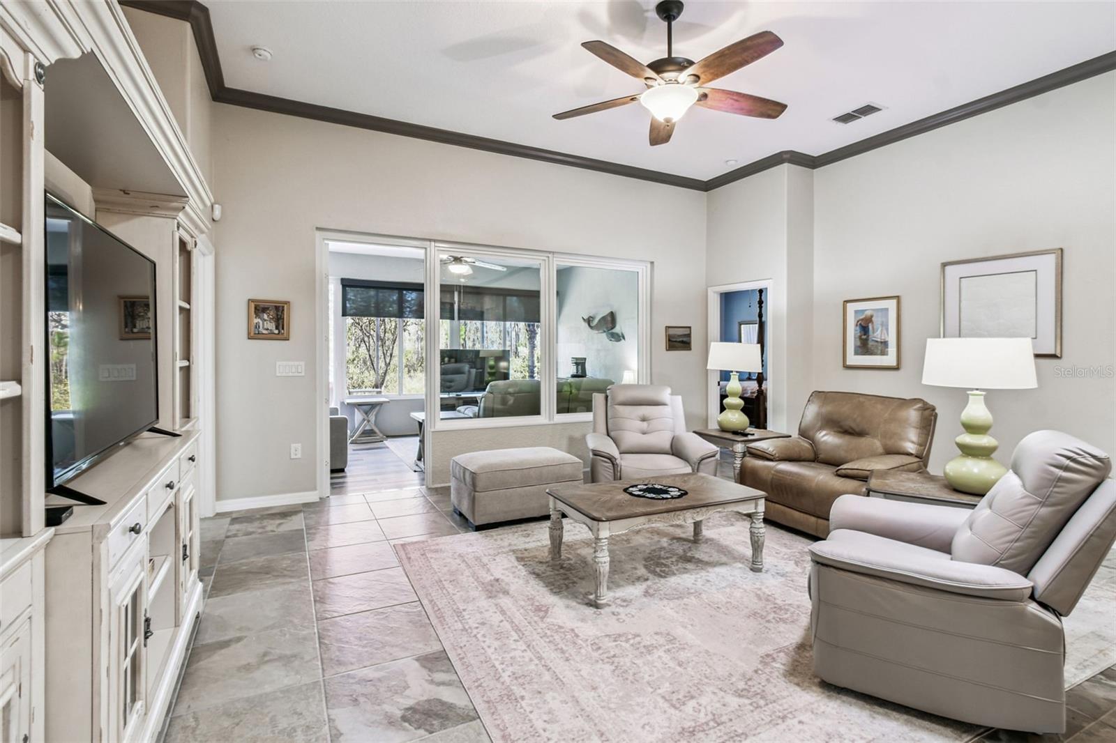 Image 5 of 72 For 514 San Joaquin Road