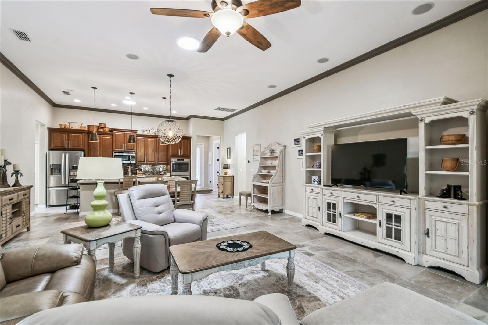 Image 9 of 72 For 514 San Joaquin Road