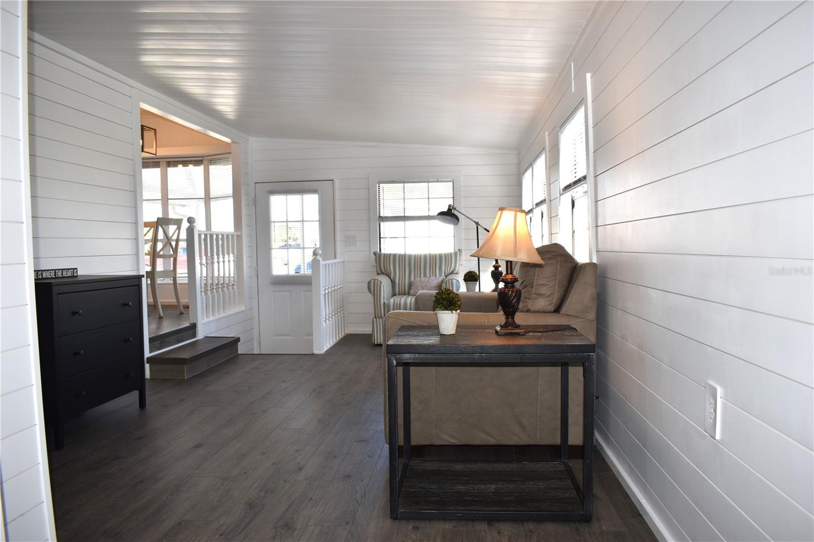 Image 11 of 57 For 9000 Us Highway 192 486